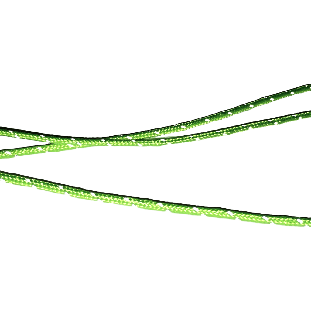 cordón de Dyneema de 30 metros y 1,8 mm con cubierta de poliéster reflectante.